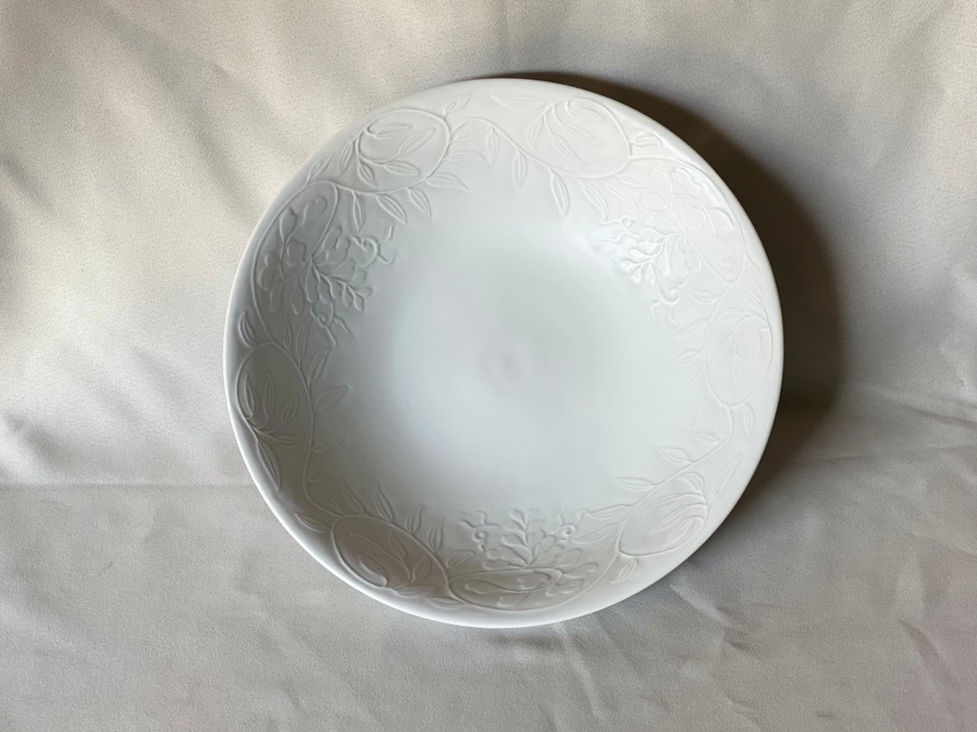 Difficult large bowl white porcelain Naito arabesque - 碗 - 瓷 白色