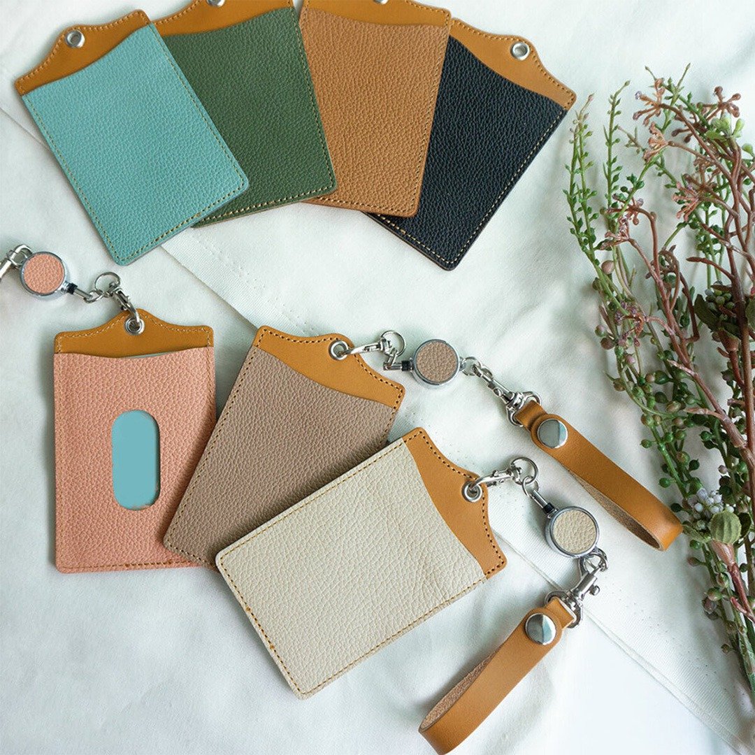 Pass Case with Reel [Shrink Leather] Genuine Leather Regular Card Case Mother's Day HS13K - 证件套/卡套 - 真皮 多色