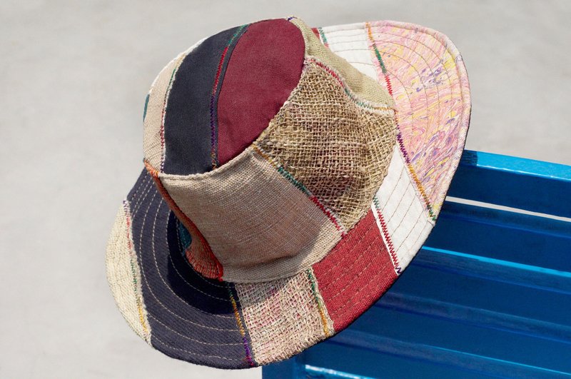 圣诞礼物 民族拼接手织棉麻帽 / 针织帽 / 渔夫帽 / 遮阳帽  - 沙漠公路旅行水彩手织棉麻 ( 限量一件 ) - 帽子 - 棉．麻 多色