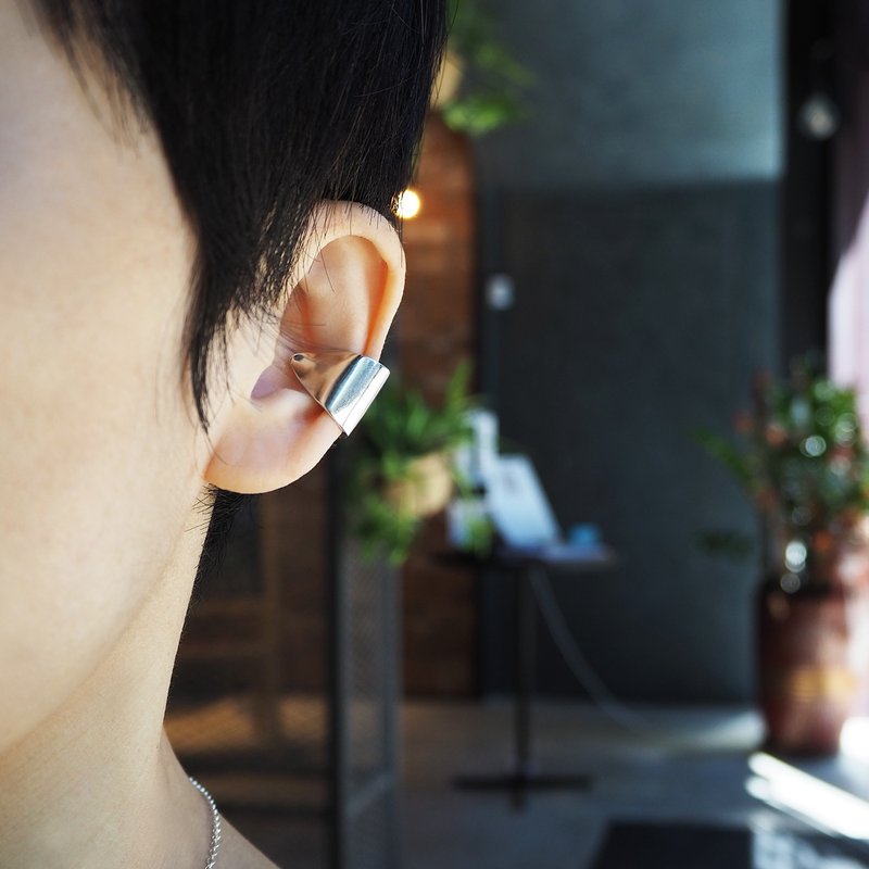 flag earring_旗帜耳骨夹 没耳洞 耳环 耳夹 订制 earcuff 单只 - 耳环/耳夹 - 银 银色