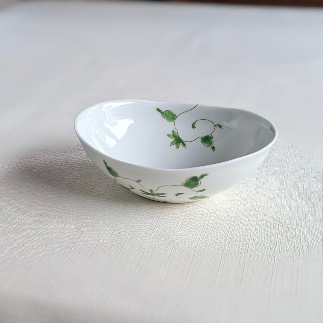锦（Nishiki）蔓藤花纹椭圆形浅碗 - 碗 - 陶 白色