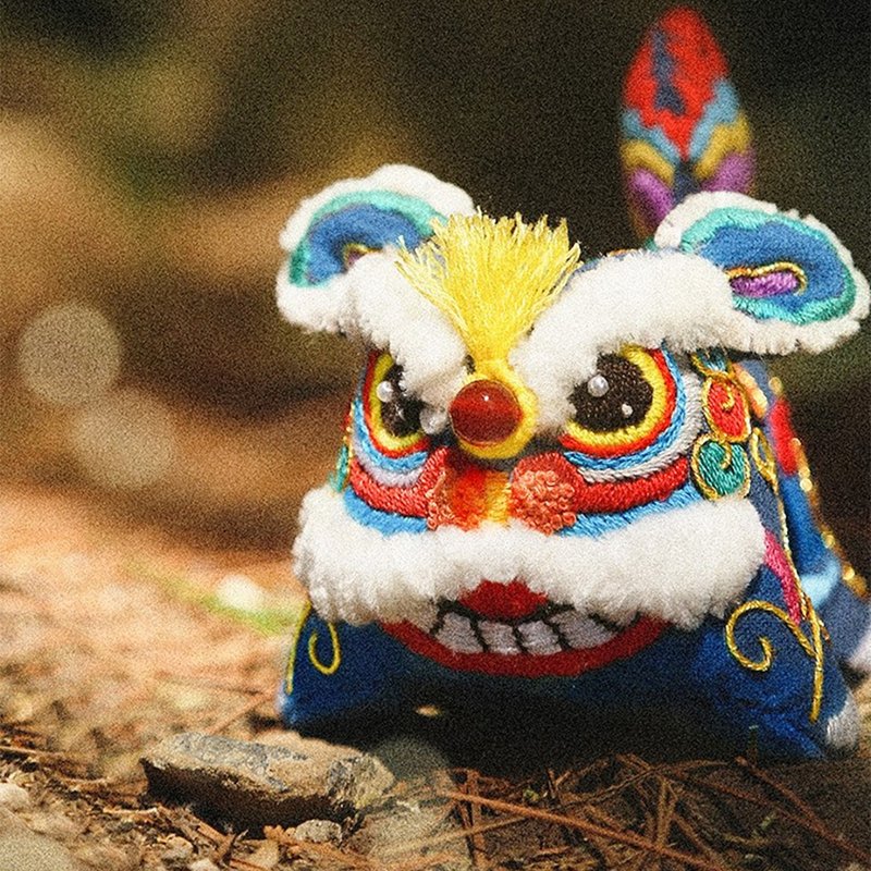 傳統民間玩偶 手工繡製布老虎 醒獅 吉祥物 護身符香囊 公仔 禮物 - 玩偶/公仔 - 棉．麻 
