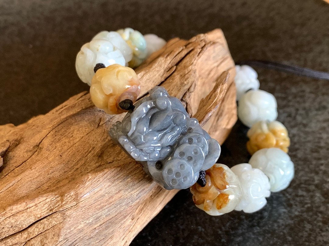 快速出货免费开光天然缅甸玉翡翠 招财貔貅手链 乌鸡种 龙珠手链 - 手链/手环 - 玉石 多色
