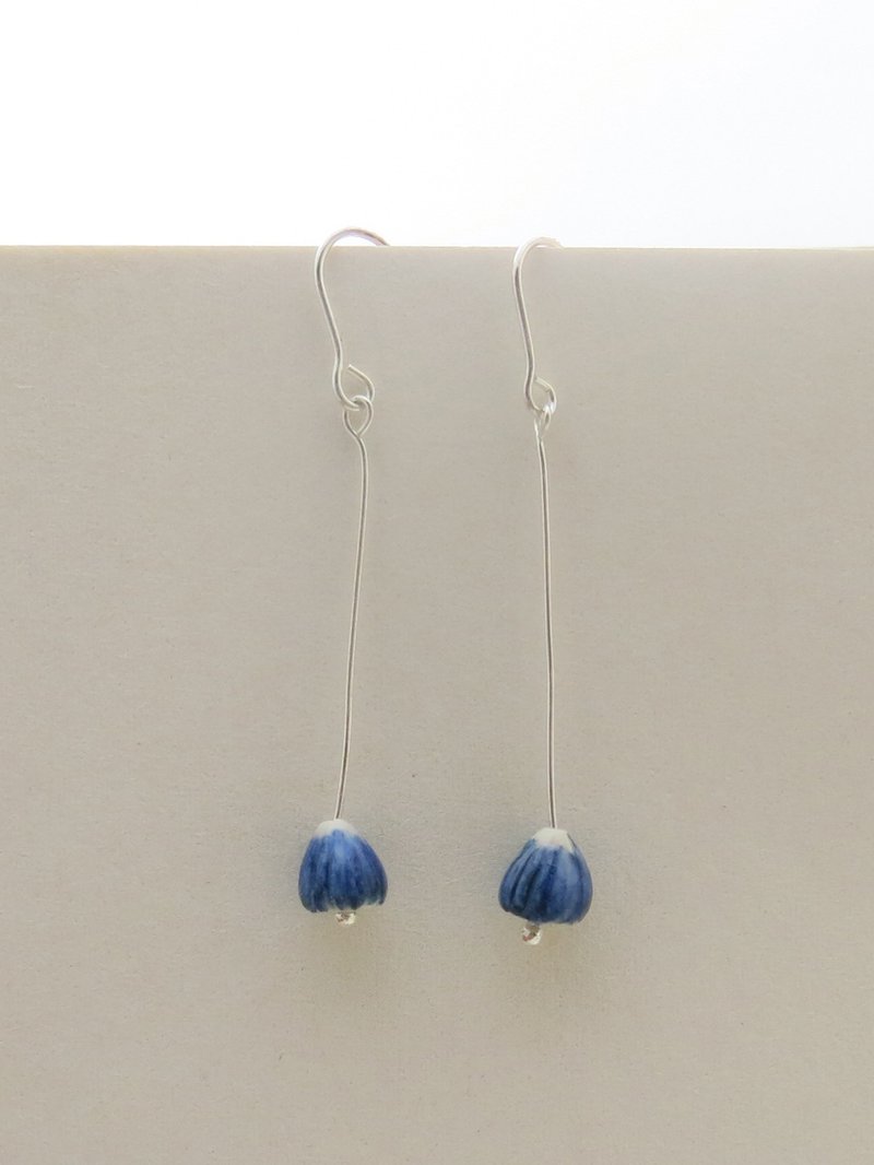 Clochette青花瓷耳环/青花瓷饰品 - 耳环/耳夹 - 瓷 蓝色