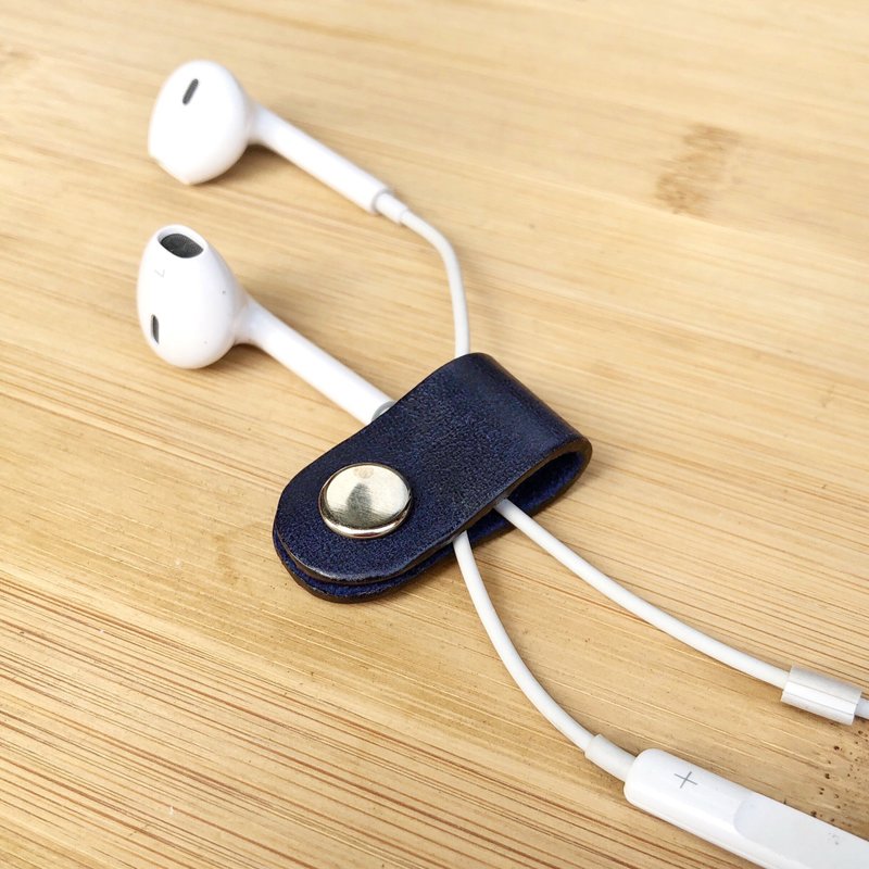 【迷你集线器】ZiBAG-040 / 午夜蓝(银扣) - 卷线器/电线收纳 - 真皮 蓝色