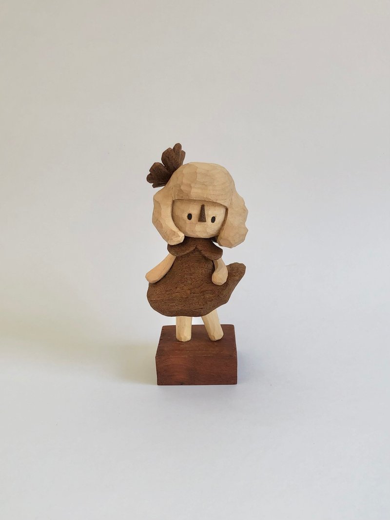 覆叶树人像木雕 - 摆饰 - 木头 咖啡色