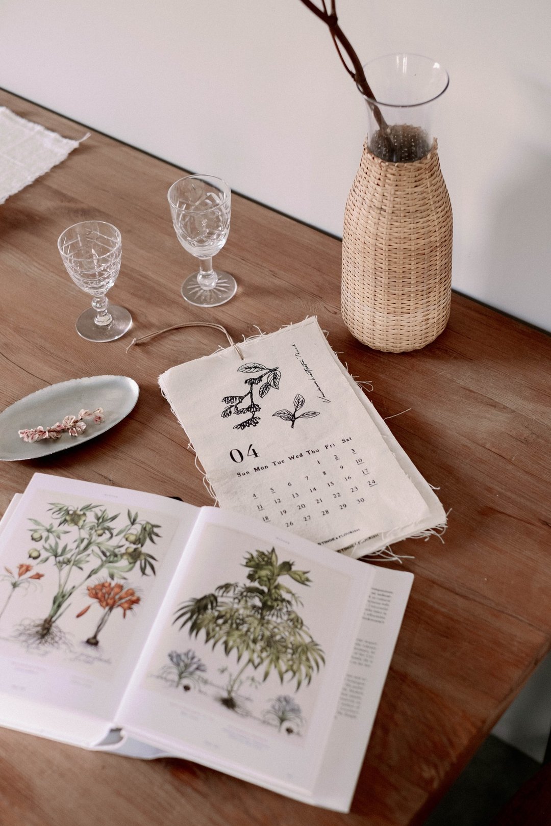 【限量出清】 Tinge & Flourish 2021台湾原生植物手绘挂布月历 - 年历/台历 - 棉 