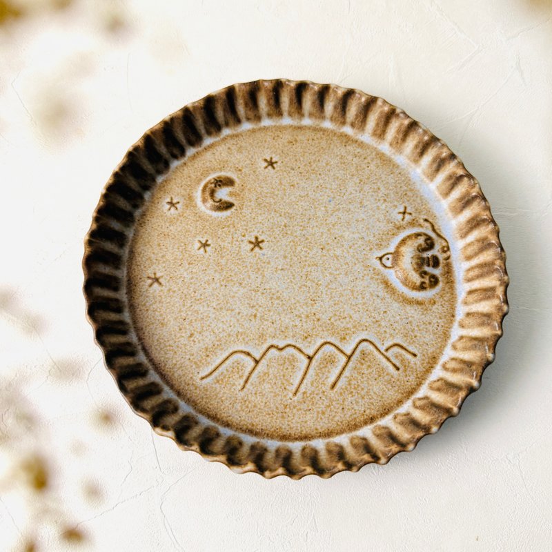 【 小丸 森林 浮雕 】 17厘米 波波皿 星空  鸟 山 蛋糕盘 - 盘子/餐盘/盘架 - 陶 咖啡色