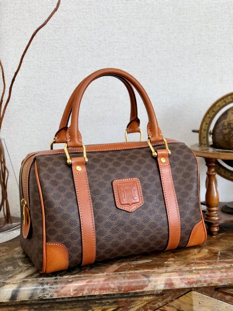 [Japan direct delivery name plate used package] CELINE Celine Macadam Blason Embossed Corner Leather Mini Boston Handbag Brown zgh2cx - 手提包/手提袋 - 真皮 咖啡色