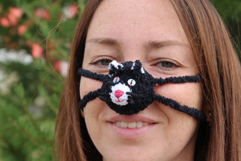 Nose warmer black cat face mask. Gifts for cat lovers. - 帽子 - 聚酯纤维 黑色