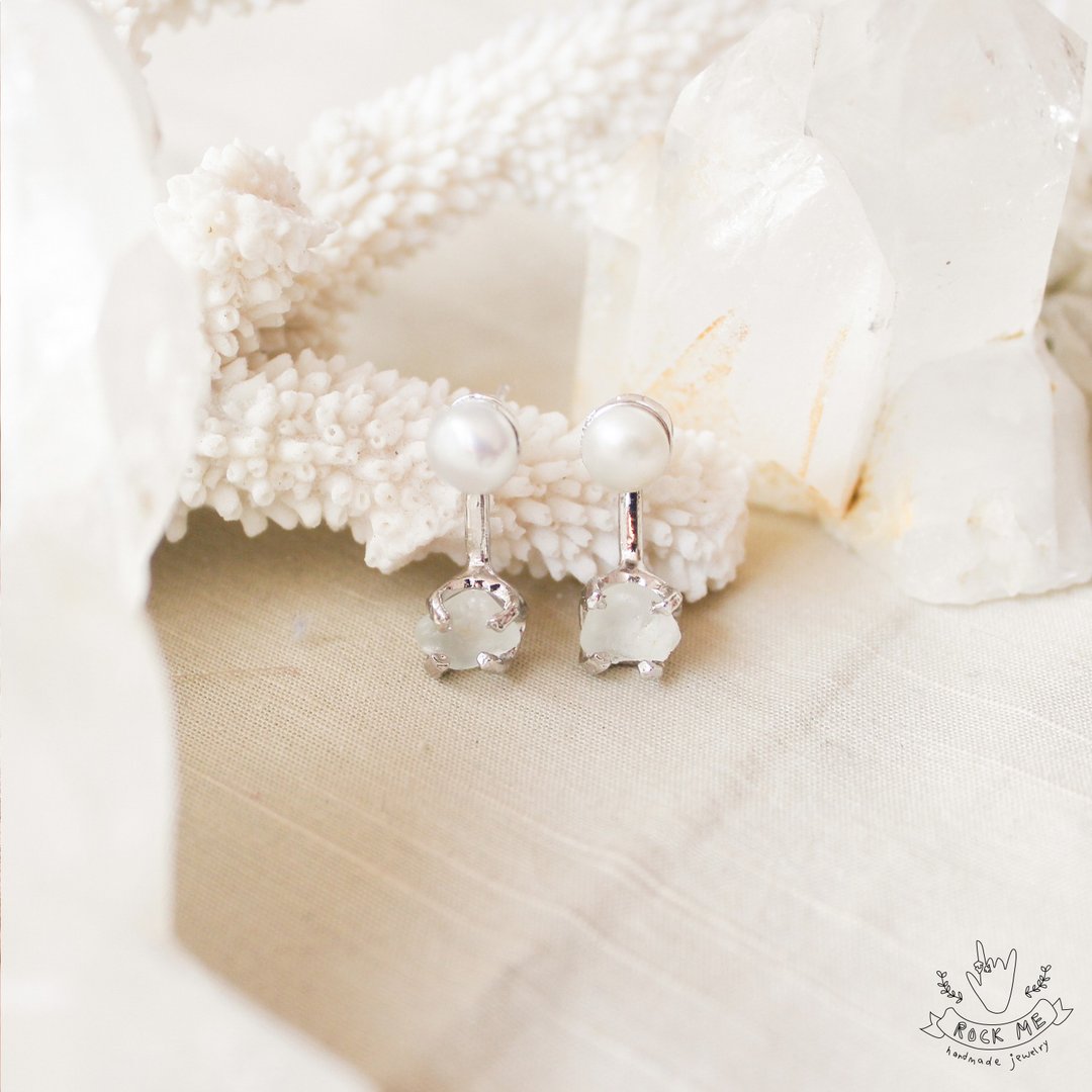Pearl and stone Earrings - 耳环/耳夹 - 半宝石 银色