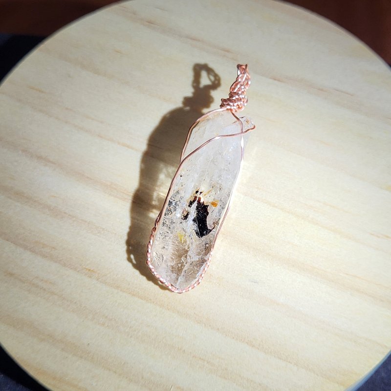 •老古董• 极简 金属绕线 红泥油胆骸骨水晶 水晶原矿吊坠 - 项链 - 水晶 白色