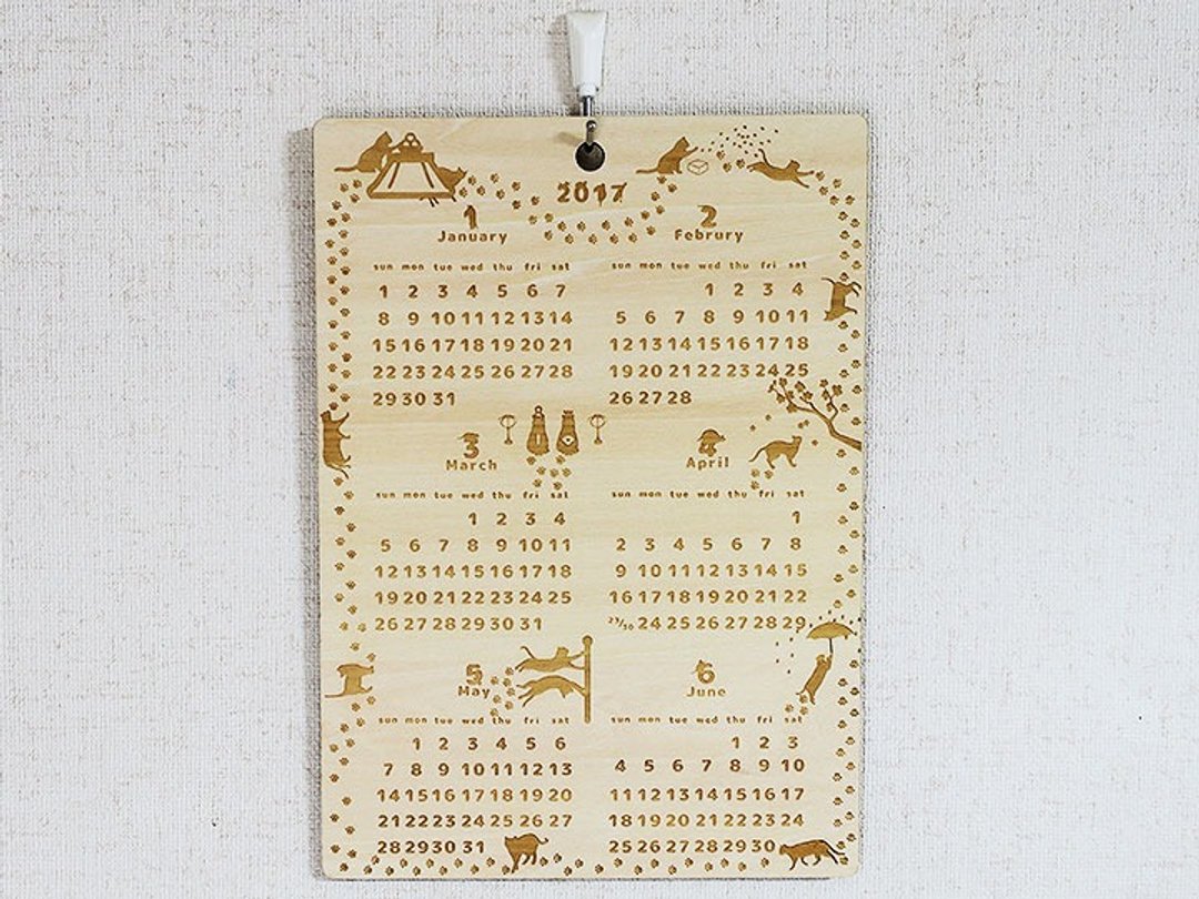 Cat and paws footprints 2017 calendar - 年历/台历 - 木头 咖啡色