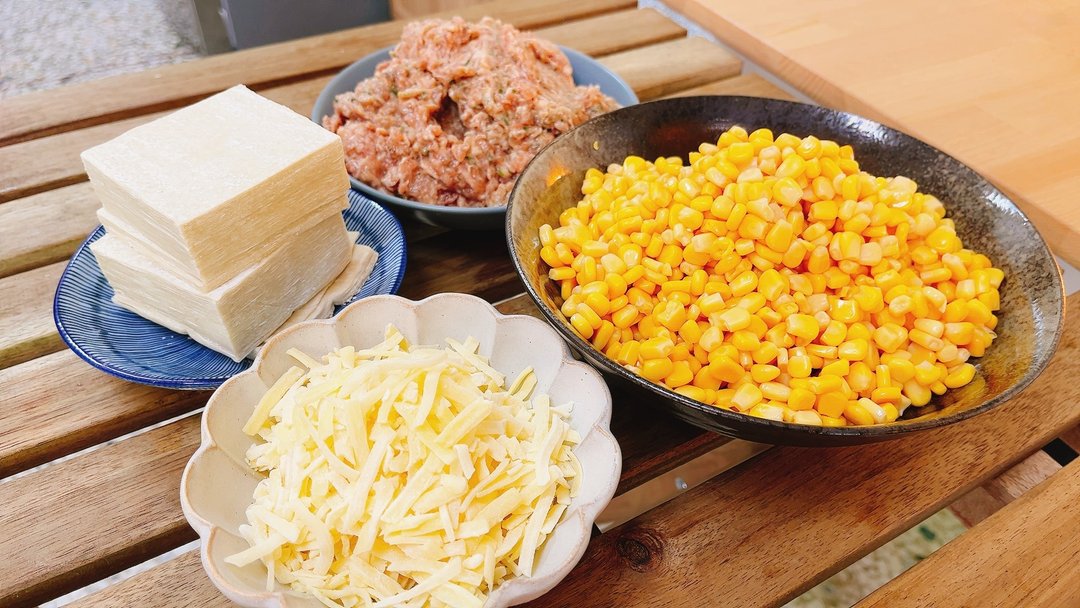 【包邮组】【胡同李-东北大馅水饺】鲜肉玉米起士馄饨3袋入 - 熟食小吃 - 其他材质 
