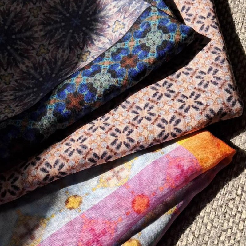 矿石万花筒系列丝巾 - 丝巾 - 聚酯纤维 