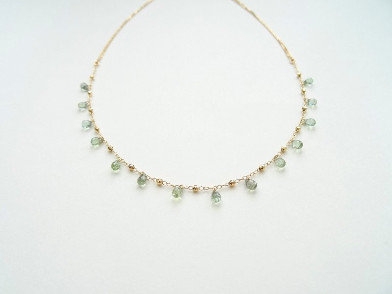 复古唐顿 - 日本18K金迷你水滴切割绿刚玉可调长度项链 - 项链 - 宝石 绿色