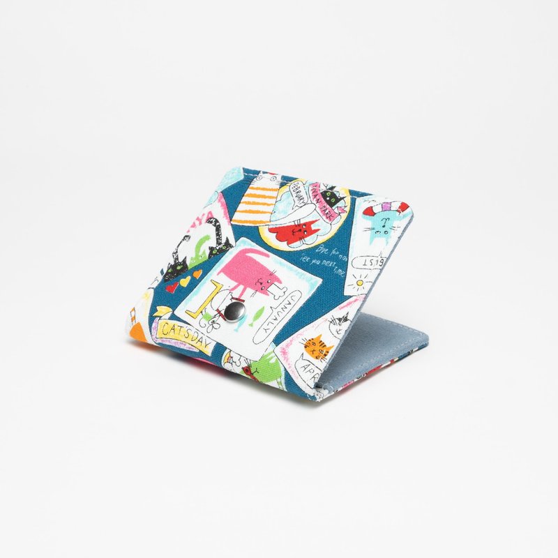 手工制作的台湾棉布卡片夹, 麂皮内衬, 双隔层设计, 安全钮扣闭合 - 零钱包 - 棉．麻 红色