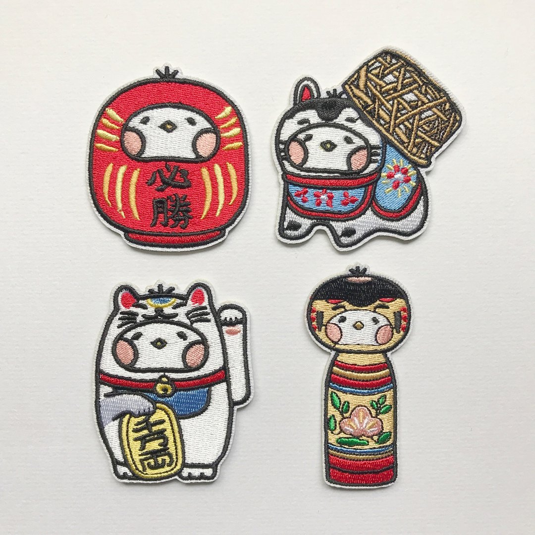 日本开运 吉祥物 达摩 招财猫 犬张子 绣片/别针 - 徽章/别针 - 绣线 红色