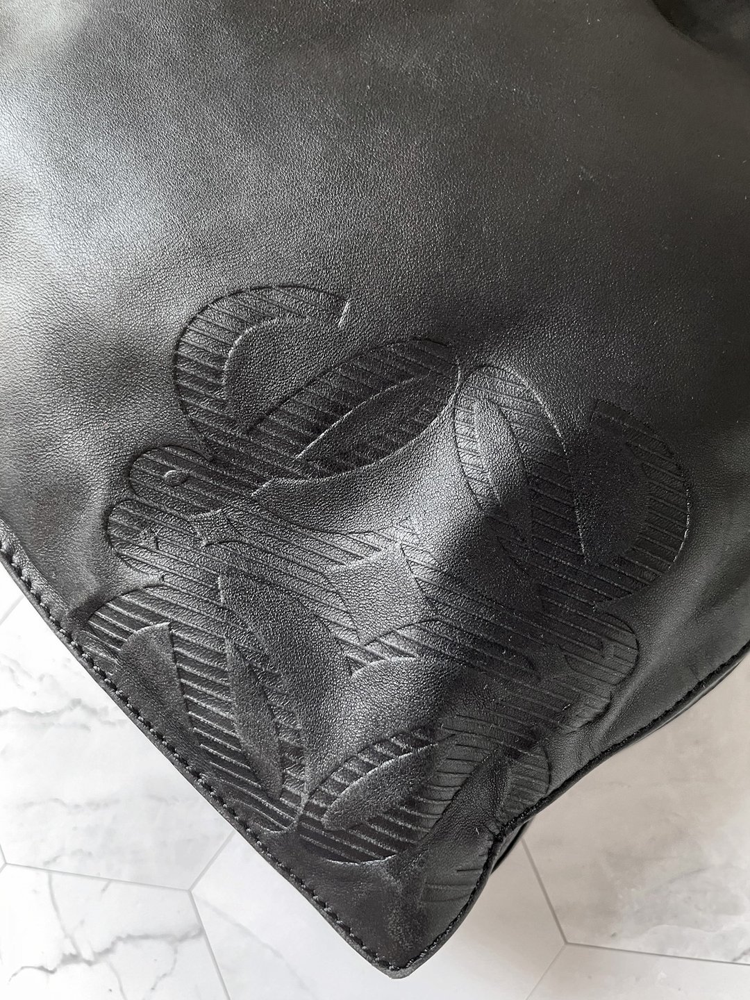 客人预留 Loewe Flamenco 软羊皮束口袋肩背包斜挎包单肩包束绳包 - 侧背包/斜挎包 - 真皮 黑色