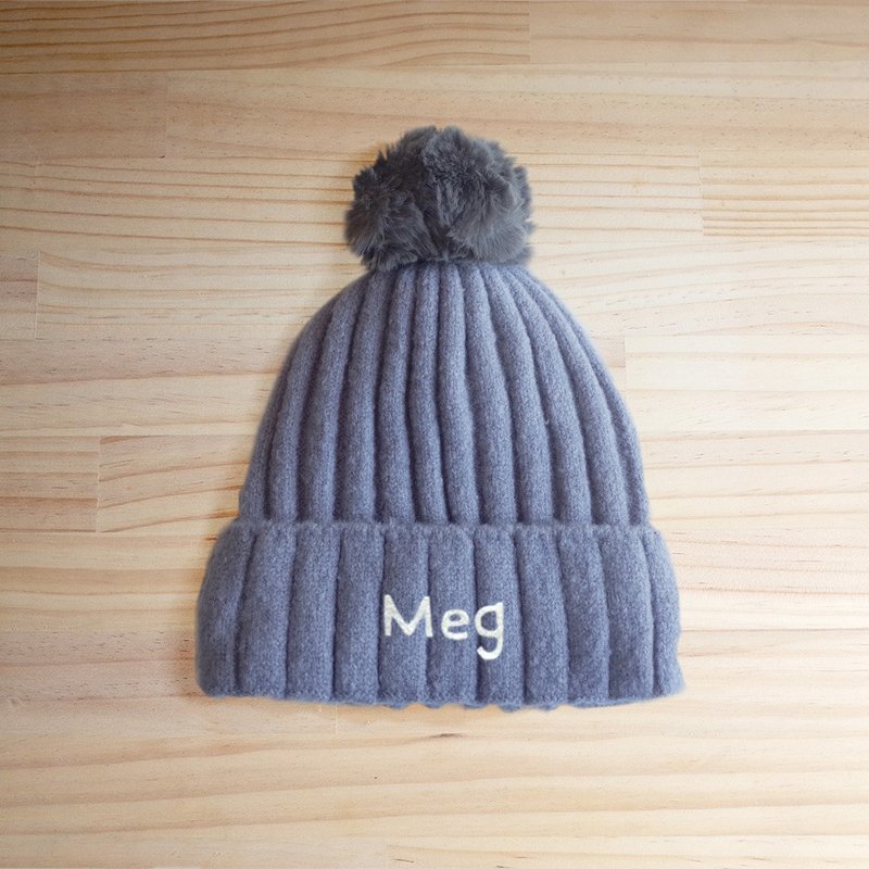 【Q-cute】毛帽系列-定制英文字/球球帽(定制-7字母以下) - 帽子 - 棉．麻 多色