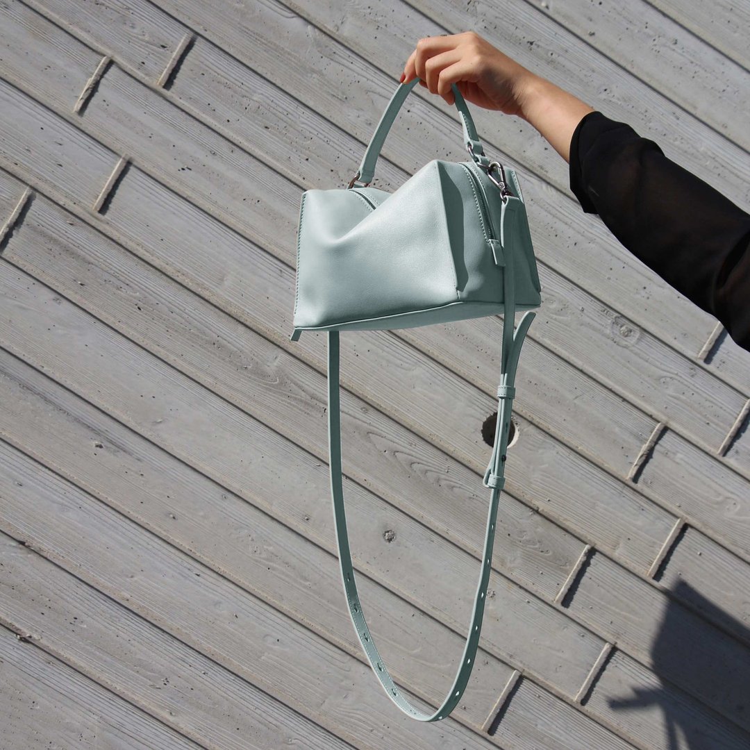 Mini Valley Cube Shoulder Bag-青空蓝-侧背包/斜背包 - 侧背包/斜挎包 - 真皮 蓝色