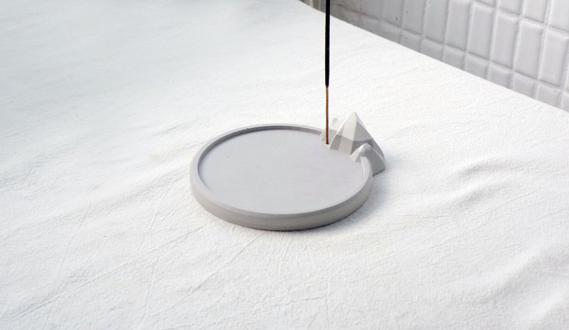 小山水泥杯垫 | 山景X线香X杯垫 (台湾设计制造) - 杯垫 - 水泥 灰色