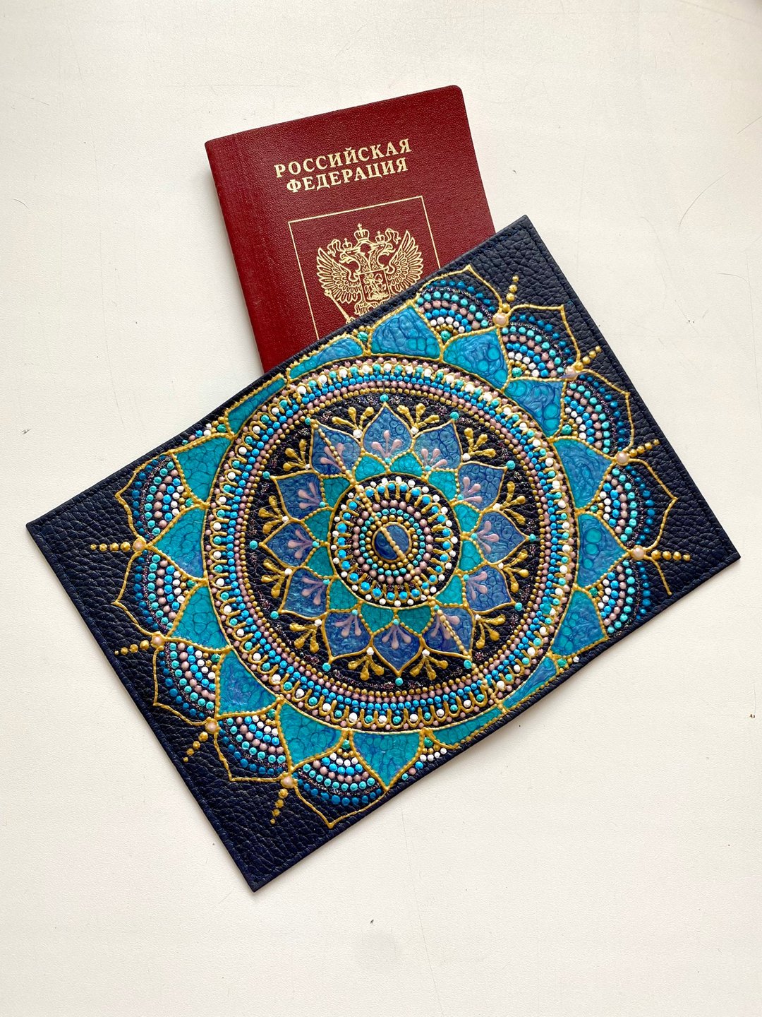Leather passport cover (holder), hand painted print, mandala - 护照夹/护照套 - 真皮 蓝色