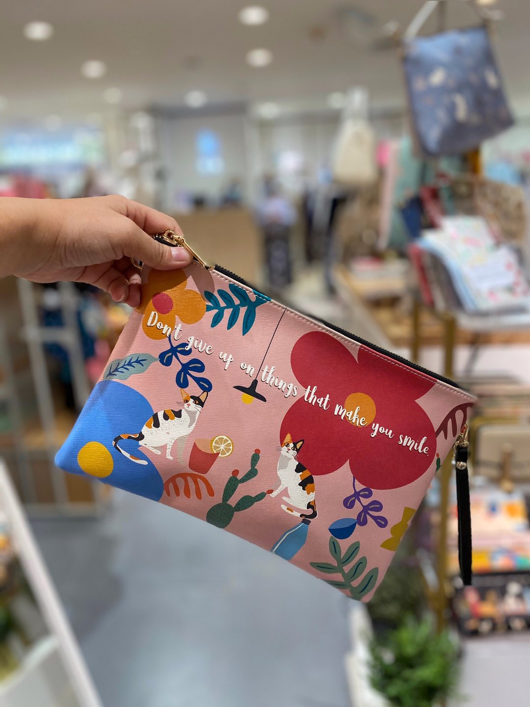 SHUKI 三色猫印花手拿包手袋 Calico Cat Clutch Bag - 手拿包 - 真皮 粉红色