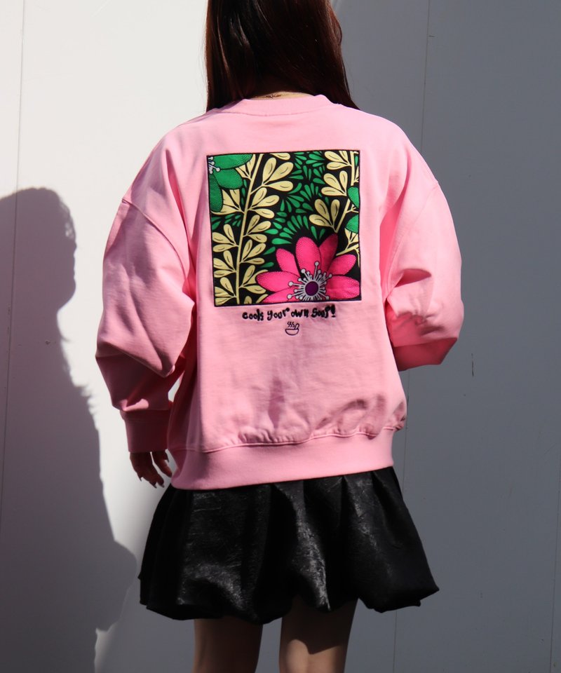 Cook your own soup 拼贴刺绣大学T (粉红×藤蔓图案) - 中性连帽卫衣/T 恤 - 棉．麻 粉红色