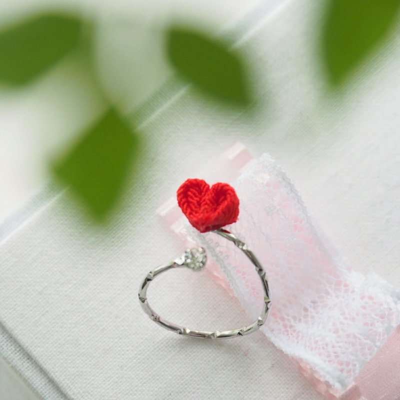 【好好爱自己】红爱心水晶可调节戒指 定制 つまみ细工 - 戒指 - 聚酯纤维 红色