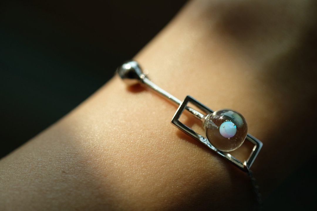 The Floating Planet (bracelet) - 手链/手环 - 玻璃 银色