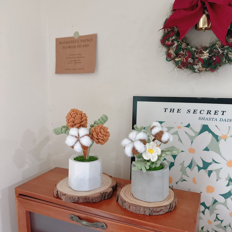 松果棉花钩织扩香石盆栽 圣诞果实 交换礼物 - 香薰/精油/线香 - 棉．麻 