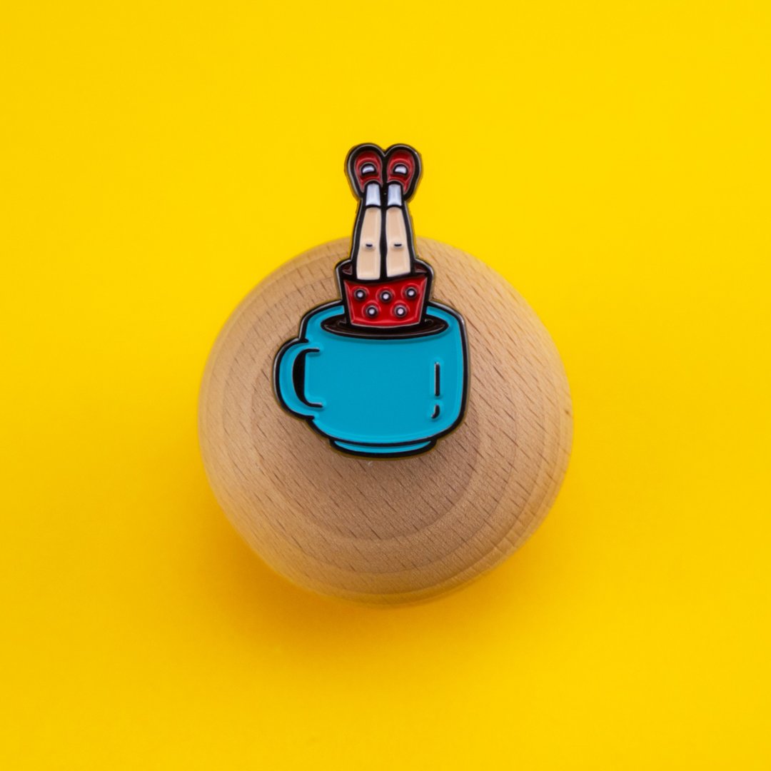 Drown Me Enamel Pin - 胸针 - 其他金属 蓝色
