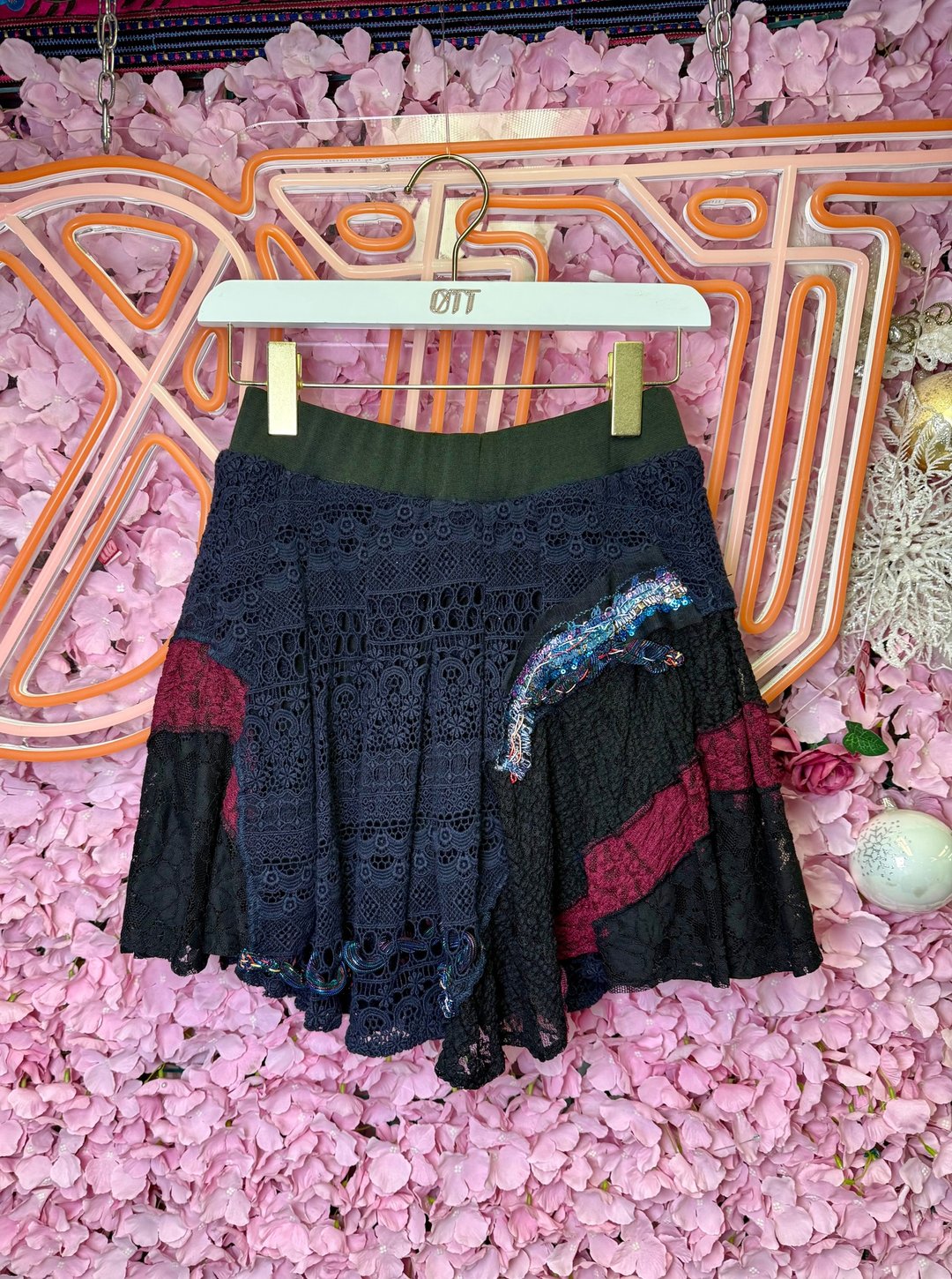 OTT 独一无二•Unique 日系深蓝色枣红色重工蕾丝拼接手工刺绣短裙 - 裙子 - 棉．麻 蓝色