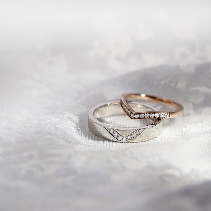 戒指 K金戒指 对戒 情侣对戒 Franknes 弧度设计 - 戒指 - 贵金属 