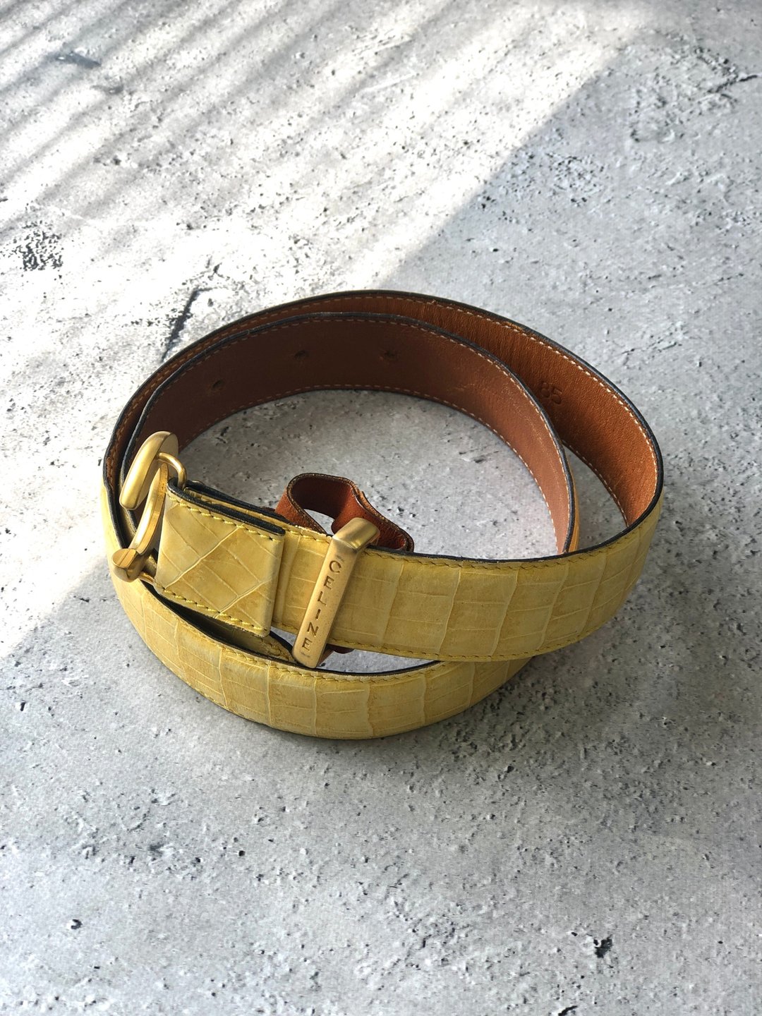 【 日本直送 名牌中古包 】CELINE  સέλિન C logo 皮带 米色 鳄鱼压纹 皮革 vintage 复古 旧款 v3ejh6 - 皮带/腰带 - 真皮 咖啡色