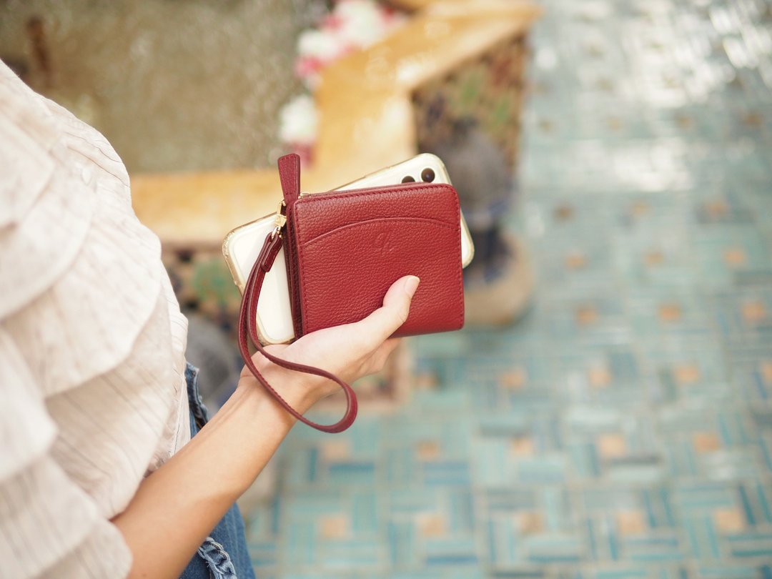 Anna (Wine red): Mini wallet, short wallet, cow leather, Bifold Zipper wallet - 皮夹/钱包 - 真皮 红色