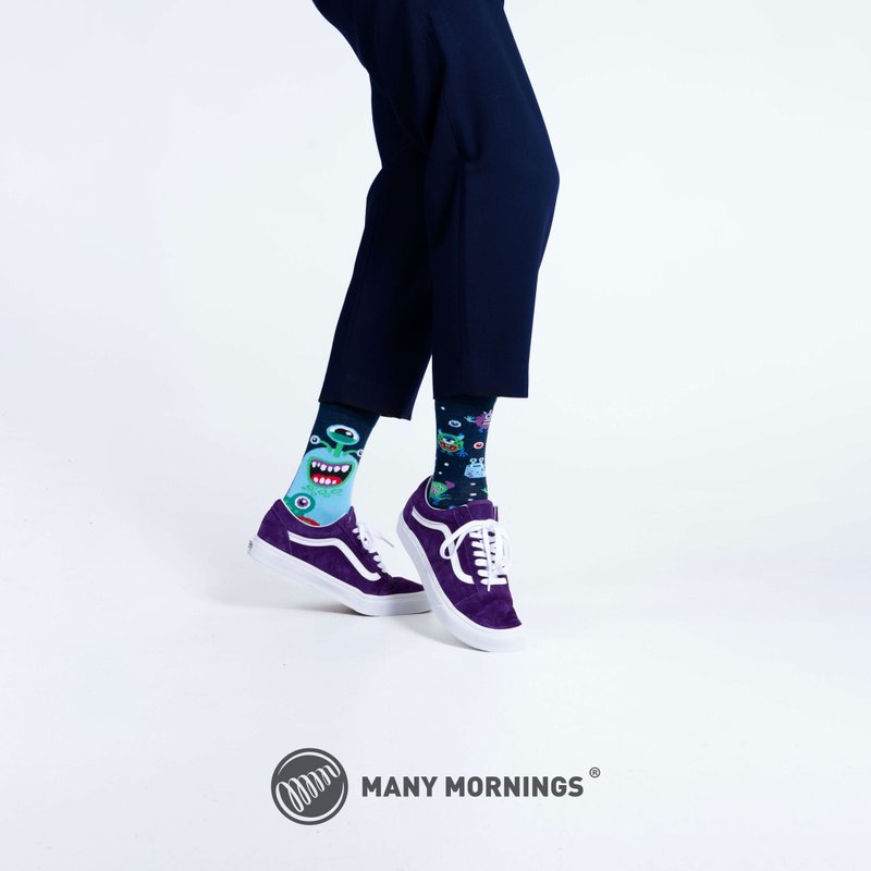 怪兽出没注意 -  不对称袜子 鸳鸯袜 - 袜子 - 棉．麻 蓝色