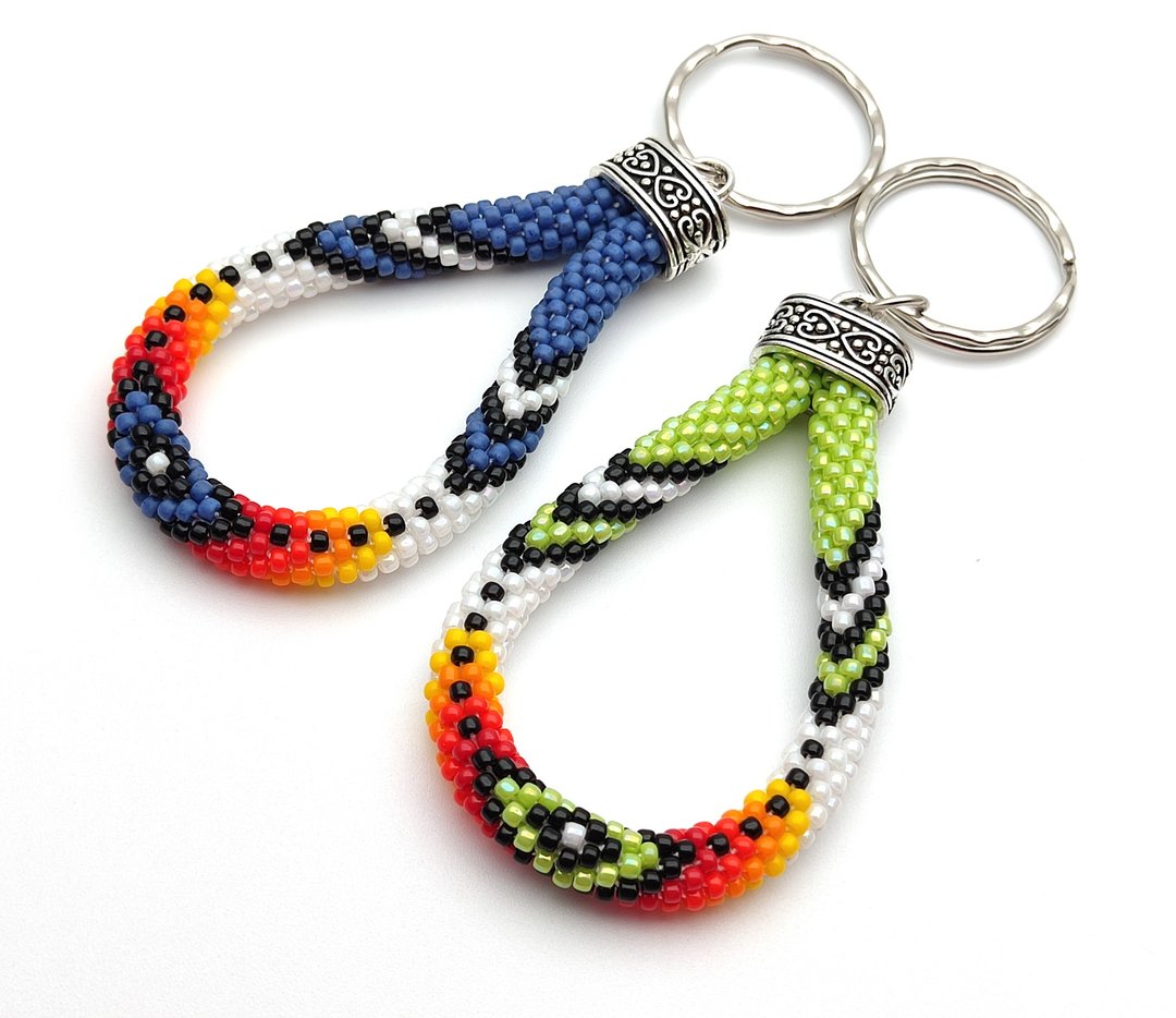 Keychain making kit, DIY keychain kit, Diy craft kit, Bead crochet kit, diy kits - 金工/饰品 - 玻璃 多色