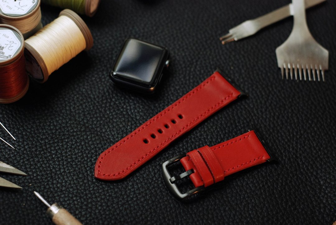 【欢庆周年庆】【超划算】 applewatch真皮手缝表带-辣椒红 - 表带 - 真皮 红色