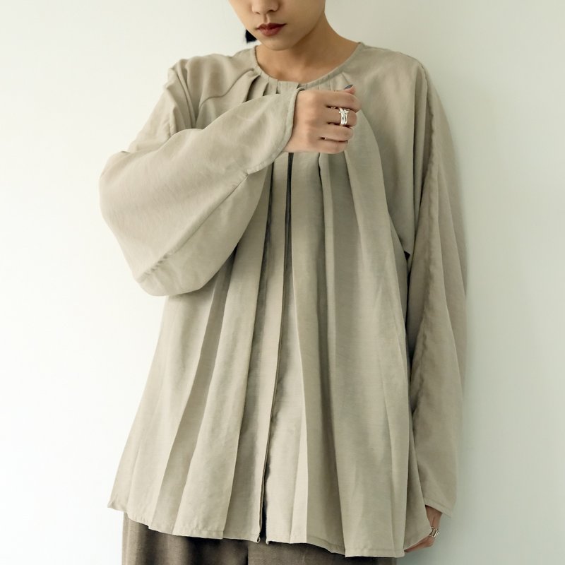 川 衣 WEAR BEING  琵琶袖散状衬衫 米灰棉麻 - 女装上衣 - 棉．麻 卡其色