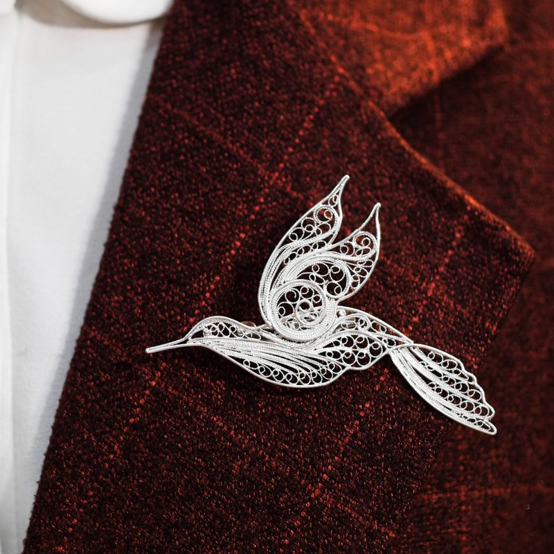 蜂鸟花卉领针 纯银丝工艺 AG999 | 饰品艺术工作室 - 胸针 - 银 银色