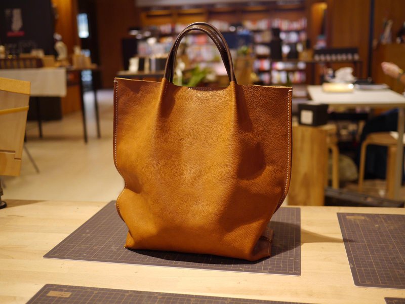 大型手工真皮托特包 - 手提包/手提袋 - 真皮 