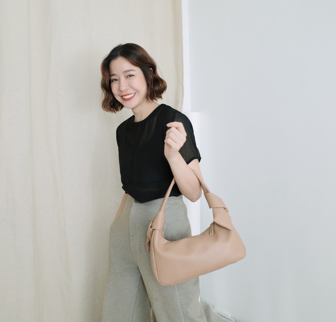 WHITEOAKFACTORY Ho bow bag - Pink beige shoulder hobo bag - 手提包/手提袋 - 人造皮革 粉红色