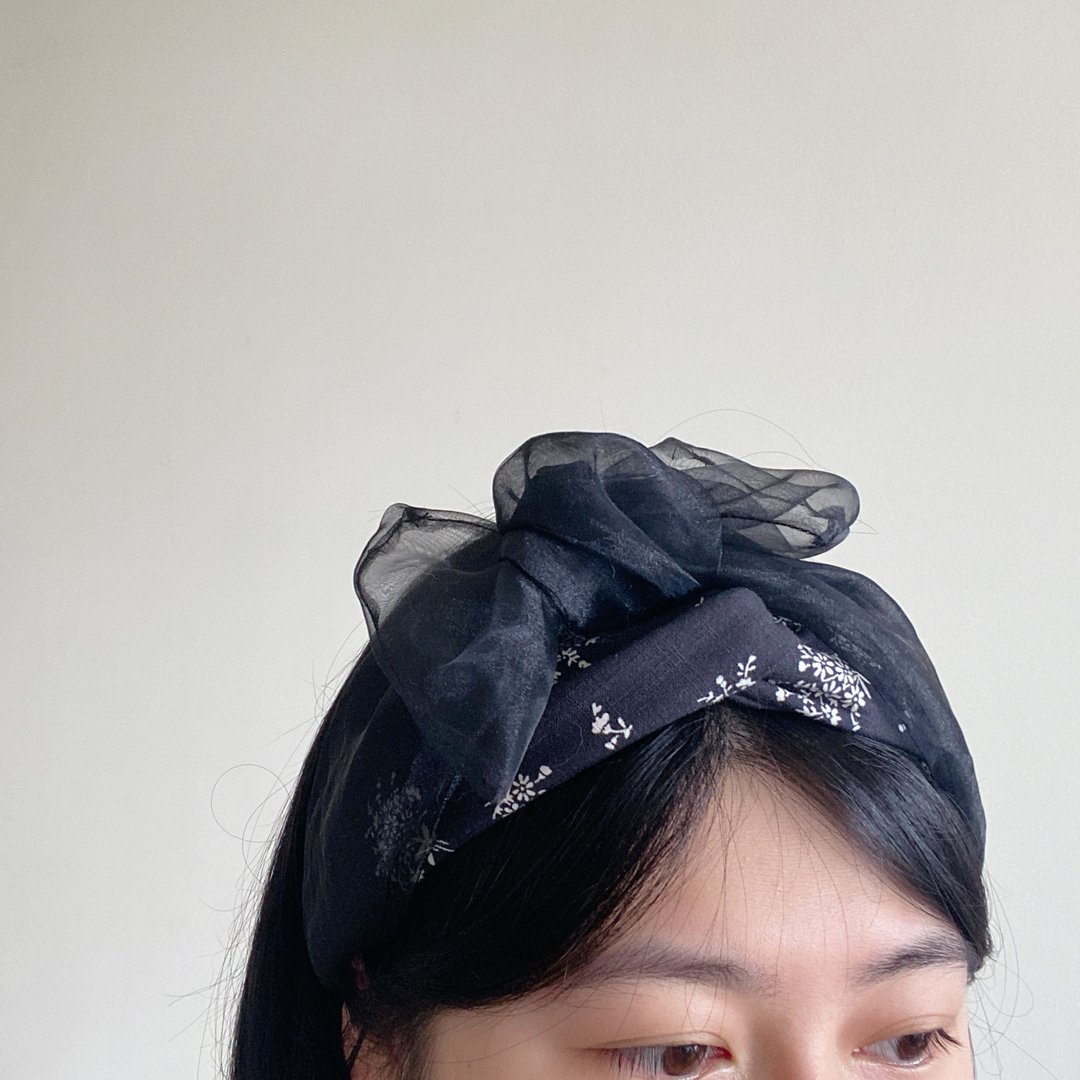 缀花 日系小花 欧根纱 黑色 多层次宽版发带 ggoomstudio - 发带/发箍 - 棉 黑色
