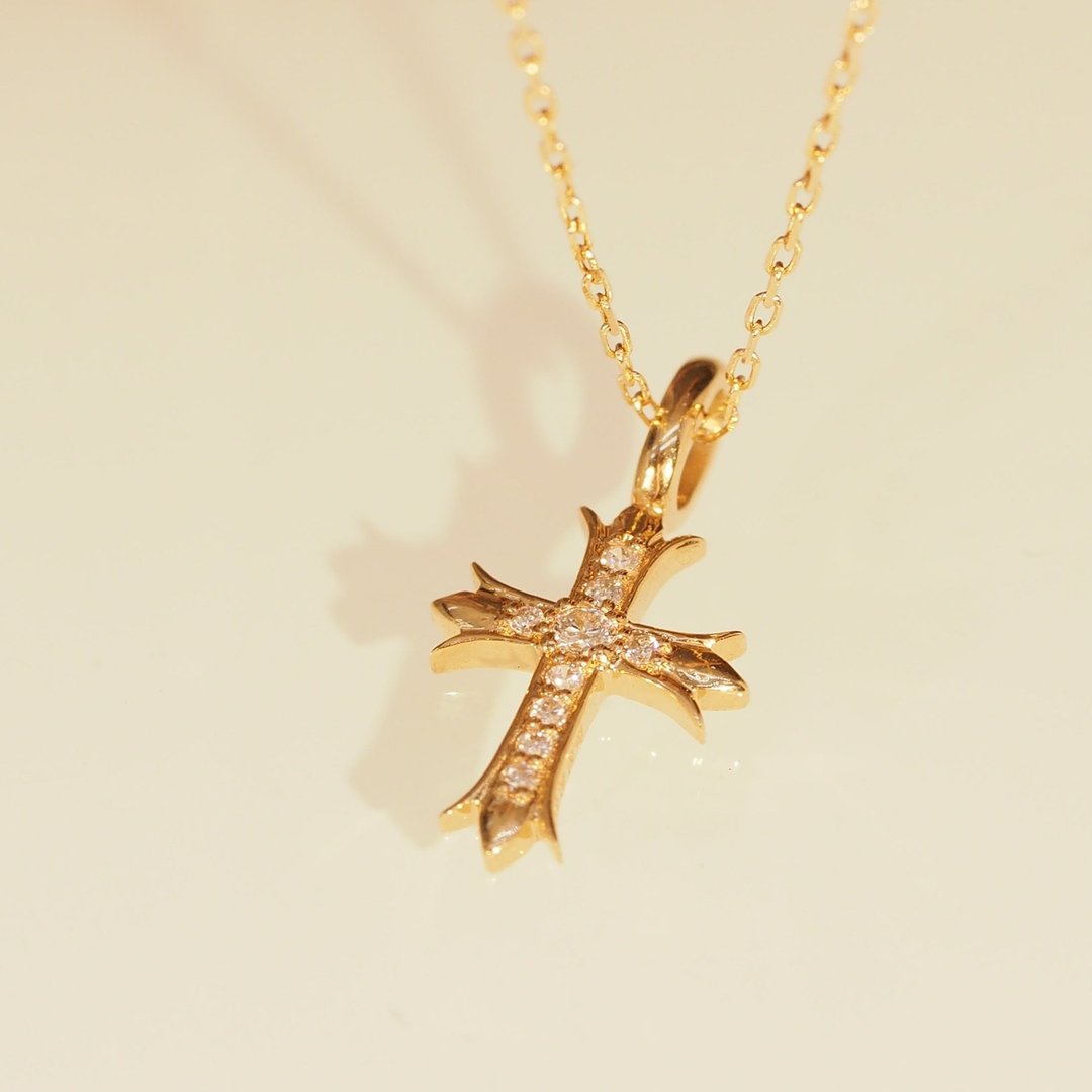 18K金迷你钻石十字项链18K Gold Mini Diamond Spreading Cross N - 项链 - 贵金属 