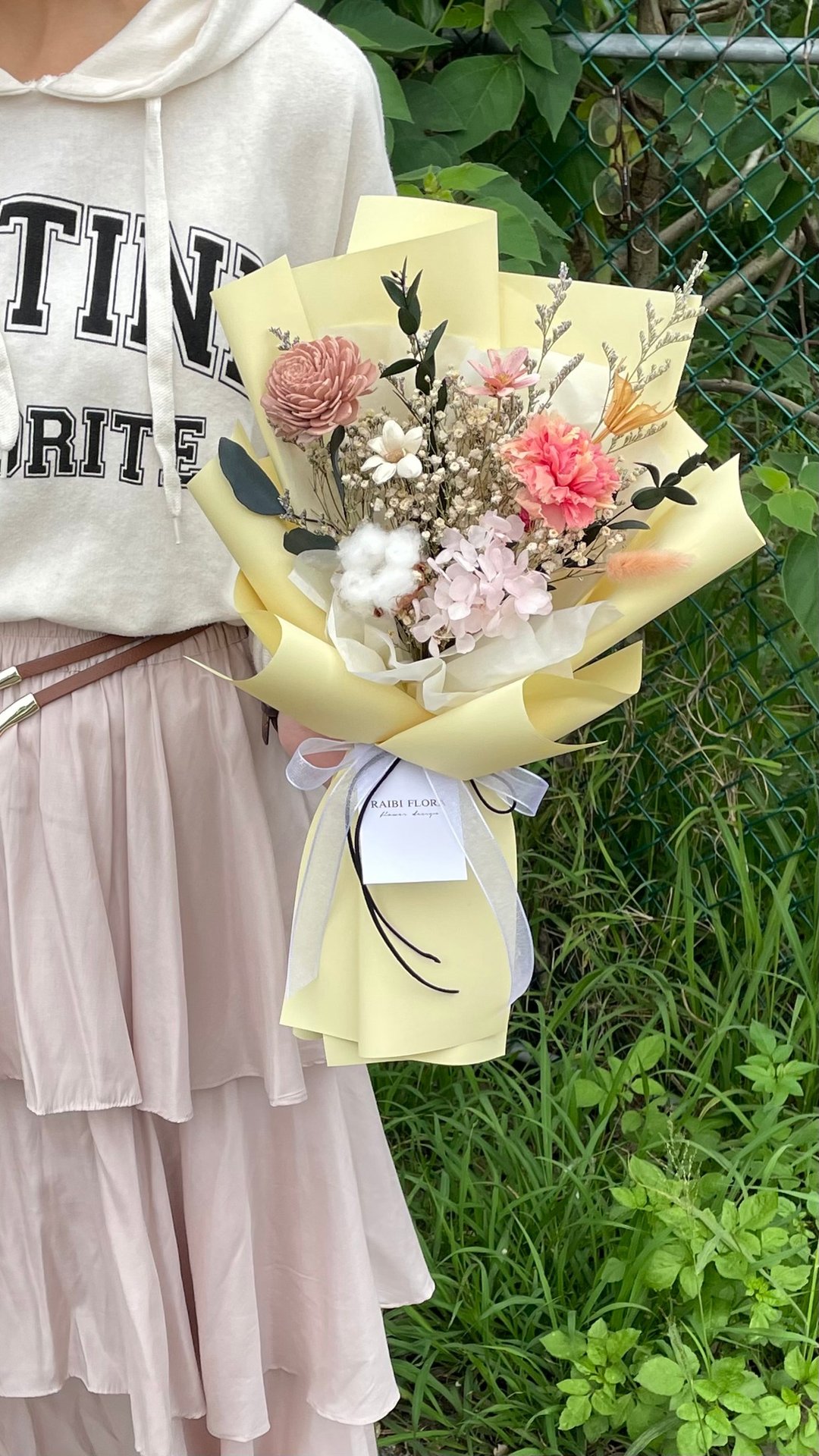 有妳的日常 ; 永生康乃馨 母亲节康乃馨花束 / 永生花 干燥花 - 干燥花/捧花 - 植物．花 