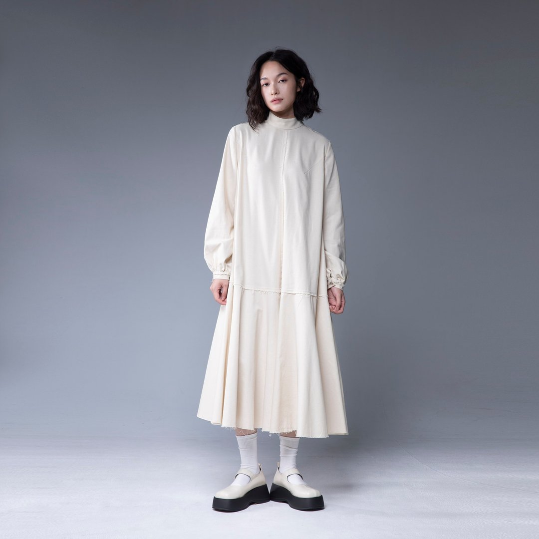Aman No.65 Aman2022经典秋冬洋装款式 棉麻米白 - 洋装/连衣裙 - 棉．麻 