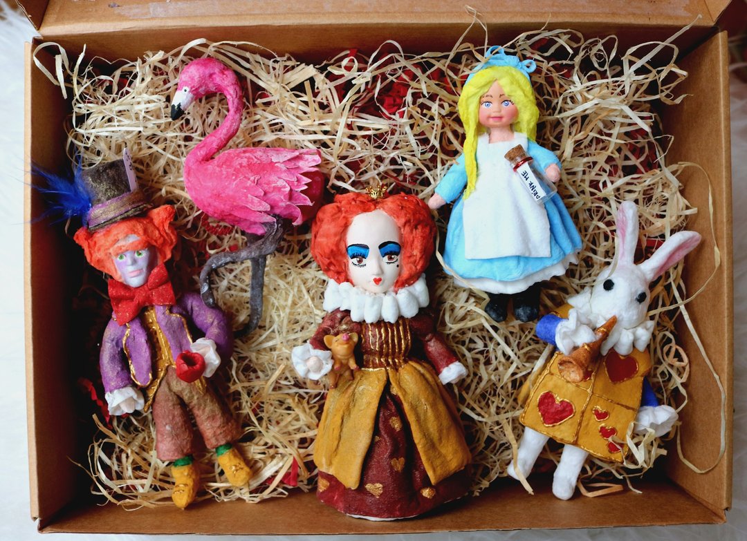 Alice in Wonderland, spun cotton toys, christmas tree toys, Eco-friendly - 其他 - 棉 多色
