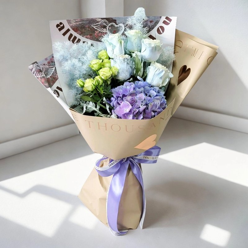 鲜花花束 (厄瓜多尔尔尔玫瑰半打、绣球花、小玫瑰及衬花) GF00135 - 植栽/盆栽 - 植物．花 